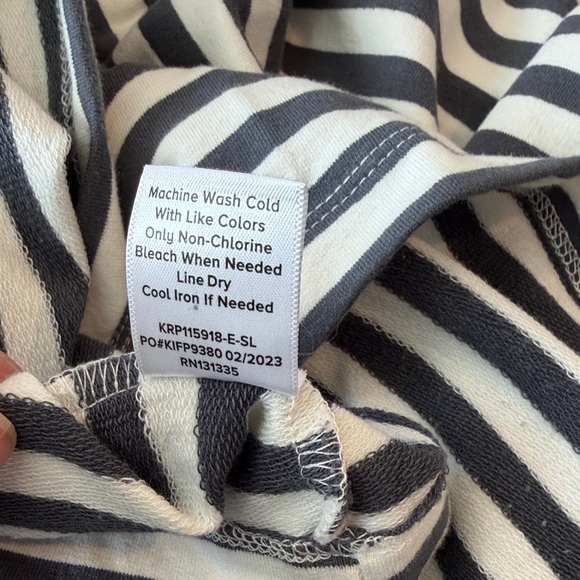 Evereve Charcoal and White Striped Sleeveless Romper - Picture 7 of 7